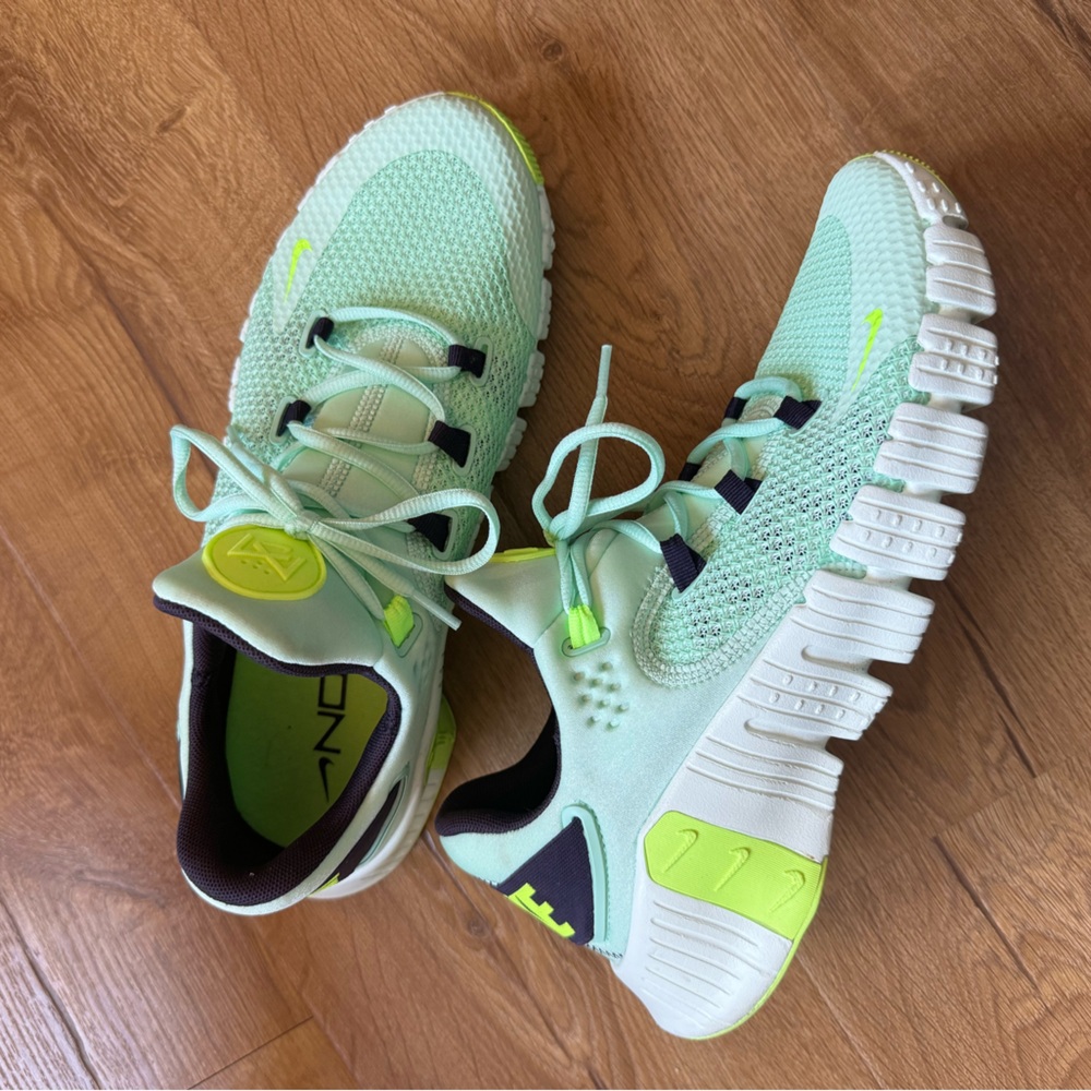 Men’s Nike Metcon- Mint 10.5